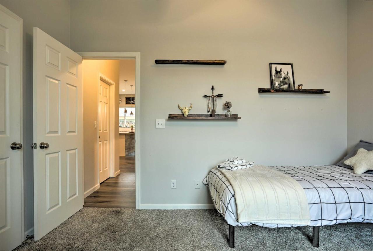 Stunning Clovis Home About 1 Mile To Old Town! Экстерьер фото